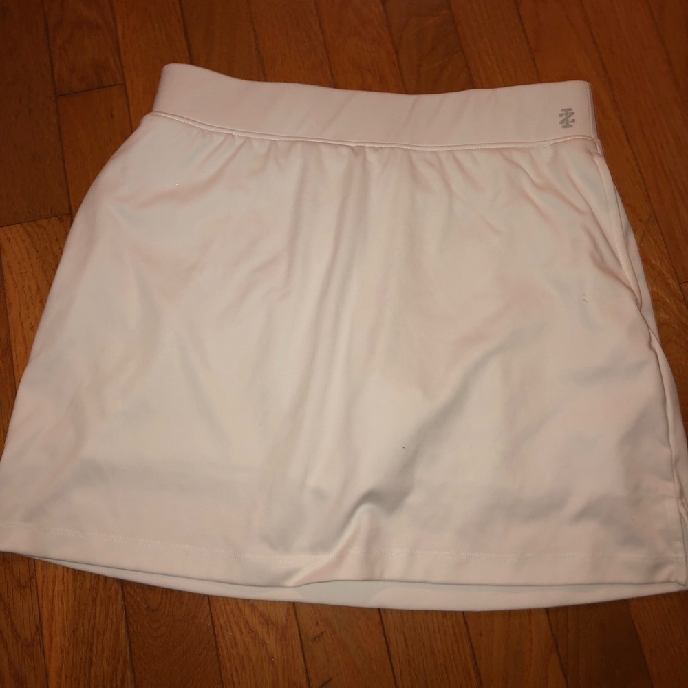 IZOD golf skort